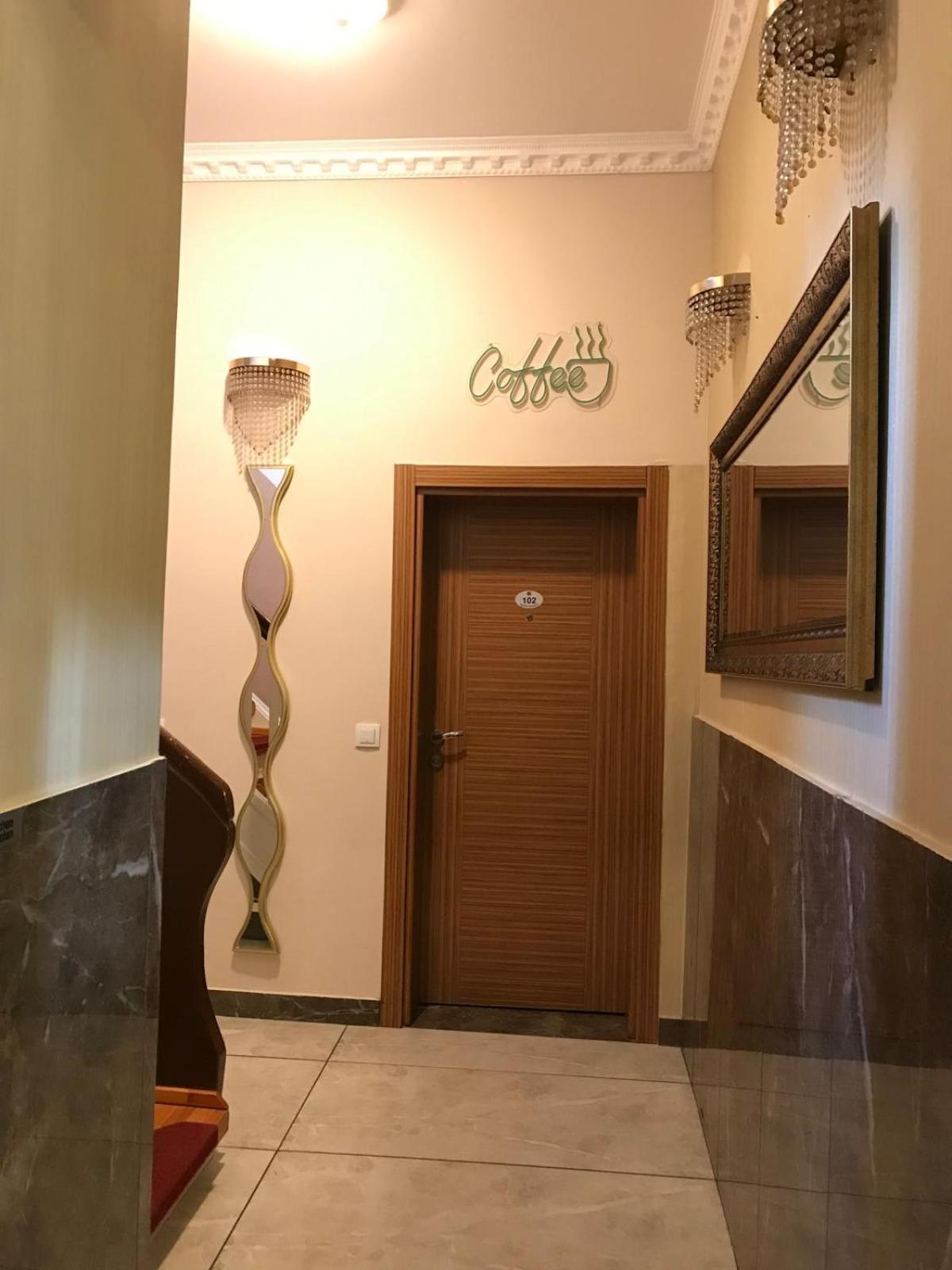 Kispet Deluxe Hotels&Suites Oberhausen  Bagian luar foto